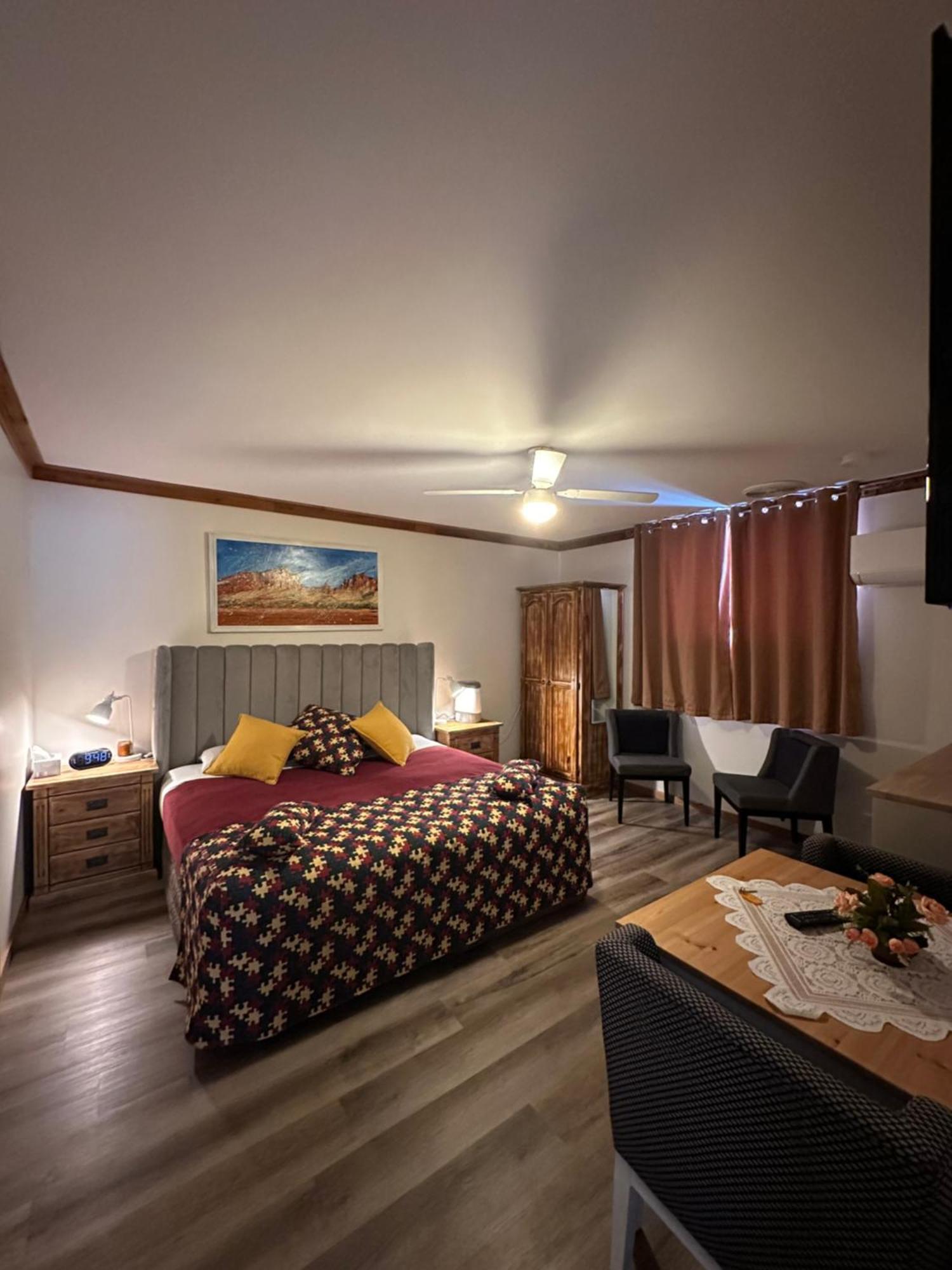 Brooklyn Motel Экстерьер фото